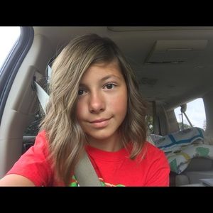 Meet your Posher, Ainsley